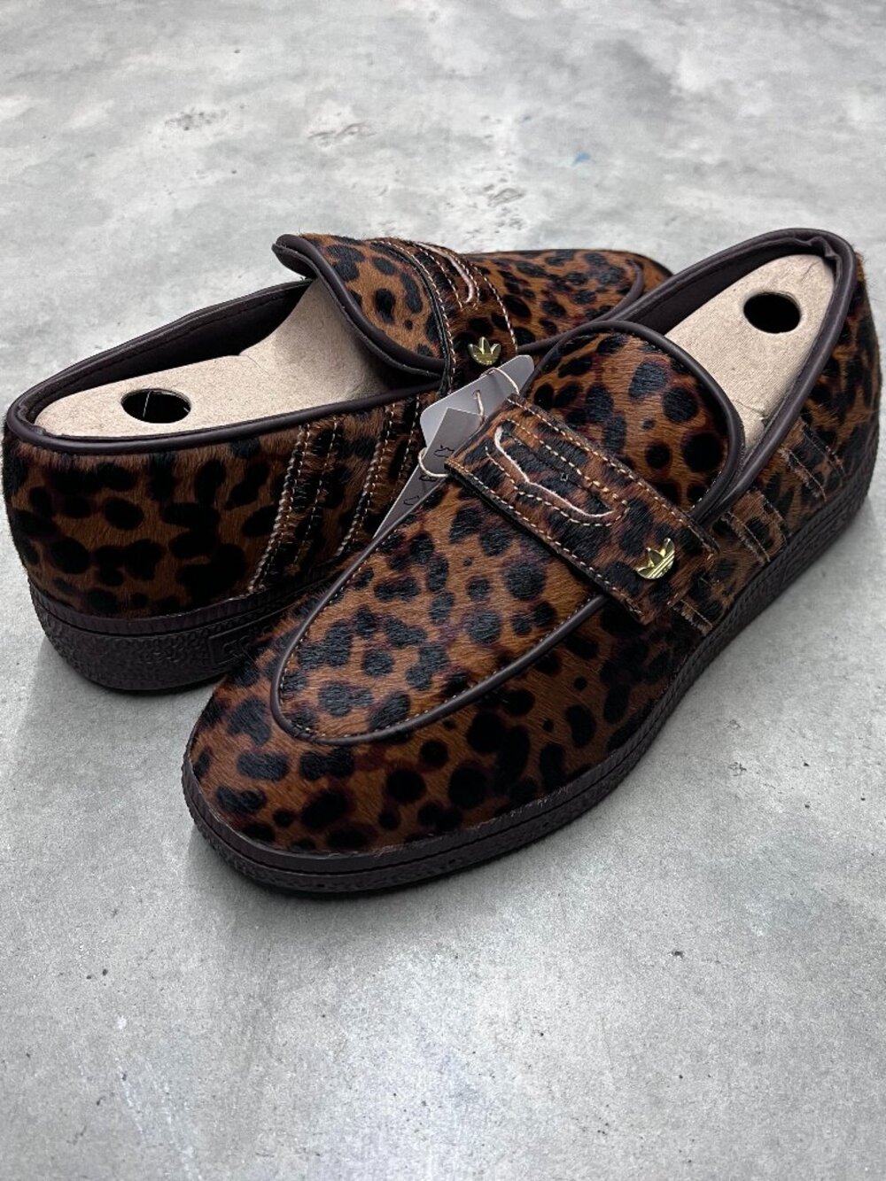 Adidas Handball Spezial Loafer Leopard Print Women’s Casual KJ2526 - Damaged Box